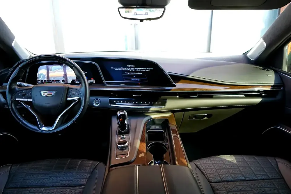 2024 Cadillac Escalade Sport Platinum | 7seaters | Excellent Condition - Image 14