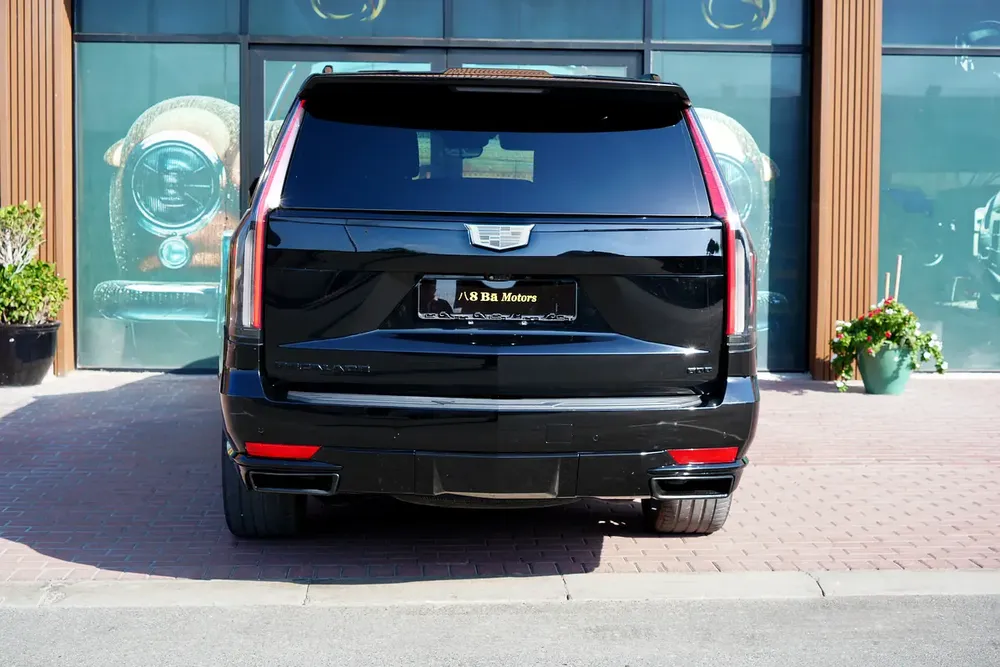 2024 Cadillac Escalade Sport Platinum | 7seaters | Excellent Condition - Image 6