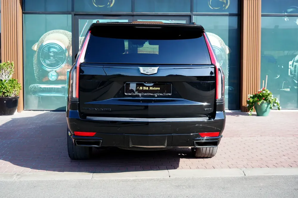 2024 Cadillac Escalade Sport Platinum | 7seaters | Excellent Condition - Image 7