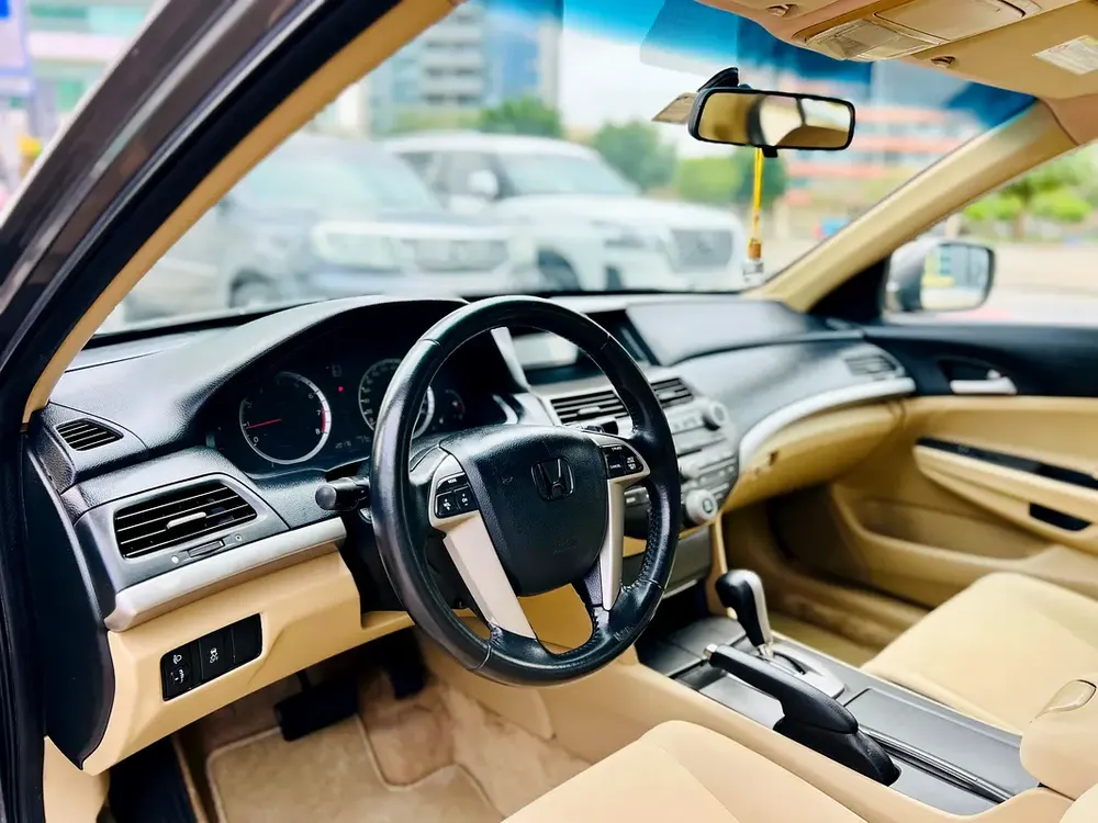 Honda Accord i-VTEC 2012 - GCC Specs - Reliable and Well-Maintained - Image 10