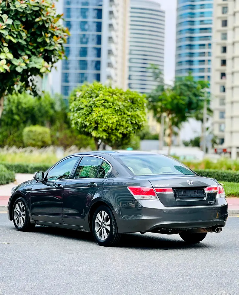 Honda Accord i-VTEC 2012 - GCC Specs - Reliable and Well-Maintained - Image 4