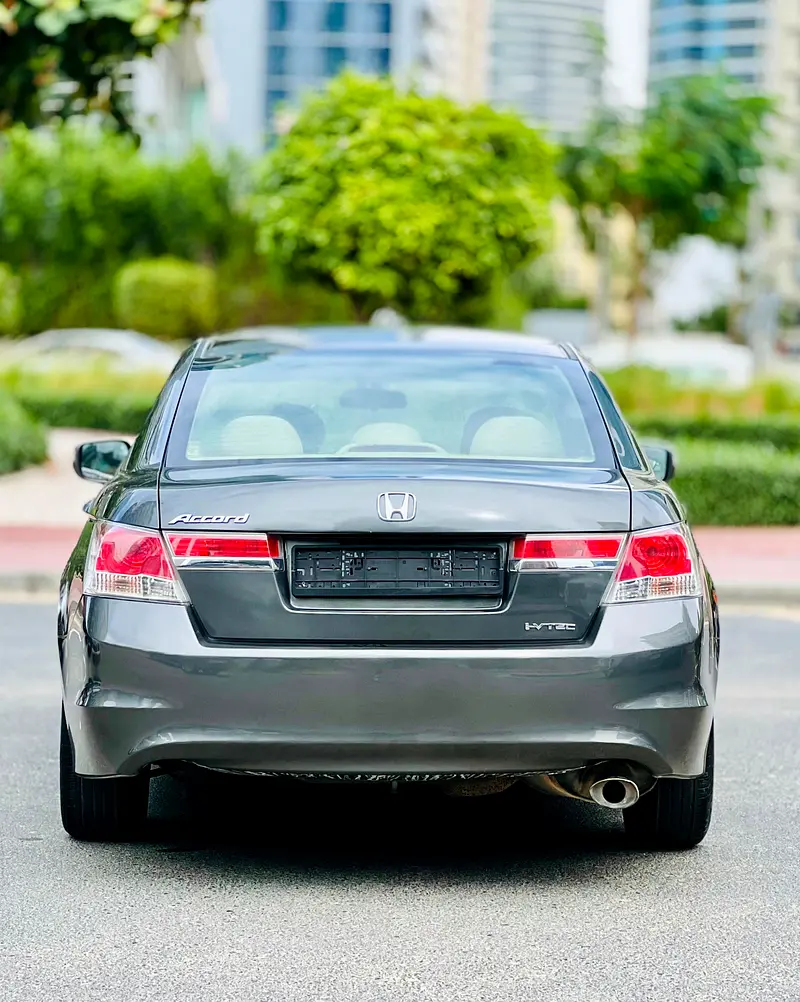Honda Accord i-VTEC 2012 - GCC Specs - Reliable and Well-Maintained - Image 5