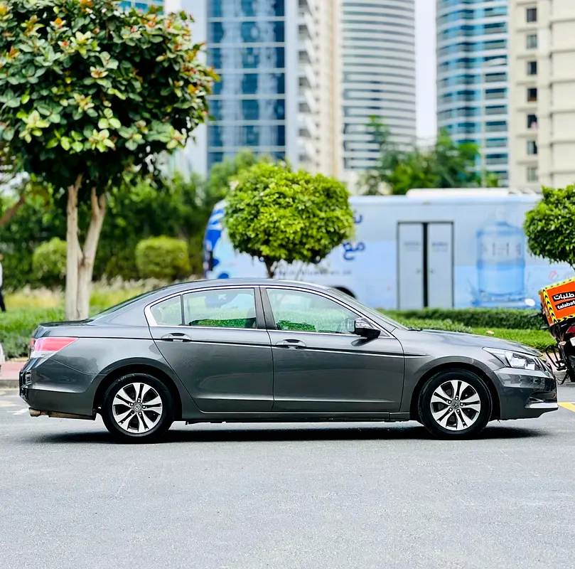 Honda Accord i-VTEC 2012 - GCC Specs - Reliable and Well-Maintained - Image 8