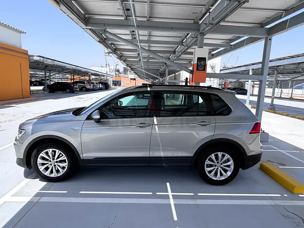2020 Volkswagen Tiguan SE | GCC Specs | Low Mileage - Image 4