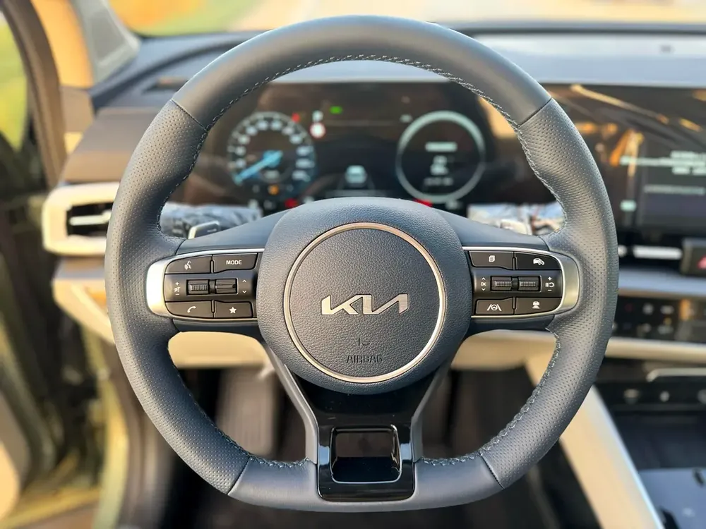 KIA SPORTAGE 2.0 HYBRID FLAGSHIP 4X2 GTLINE MY2025 - Image 9