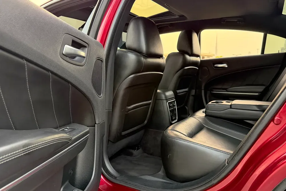 Full Dodge Service History / 2 Keys | Dodge Charger R/T 2018 GCC Specifications - Image 10