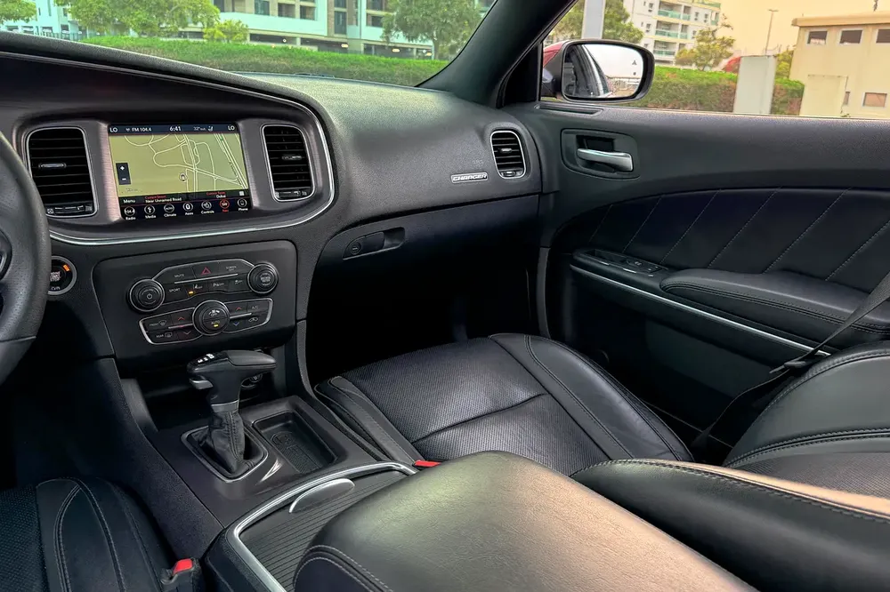 Full Dodge Service History / 2 Keys | Dodge Charger R/T 2018 GCC Specifications - Image 12