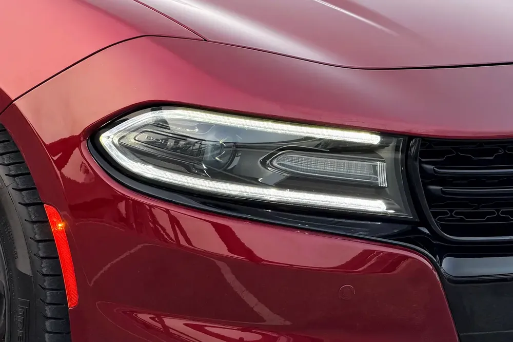 Full Dodge Service History / 2 Keys | Dodge Charger R/T 2018 GCC Specifications - Image 5