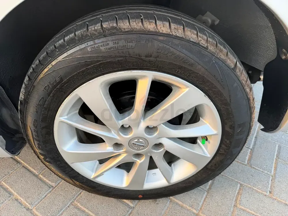 Nissan Tiida 2014 Full Option First Owner Free Accident History - Image 9