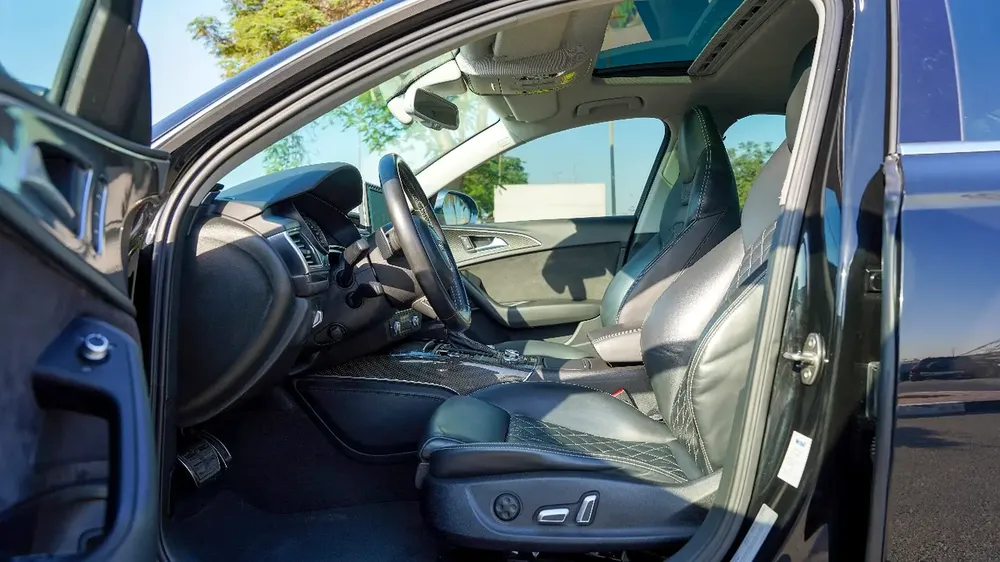 AUDI S6 2016!! GCC SPECS!! WELL MAINTAINED CAR - Image 4