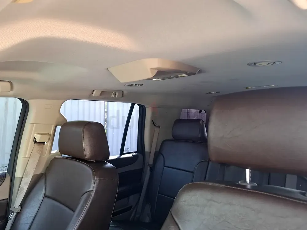 AED 1156/month | 2017 Chevrolet Tahoe  | GCC Specs | Ref#460724 - Image 11