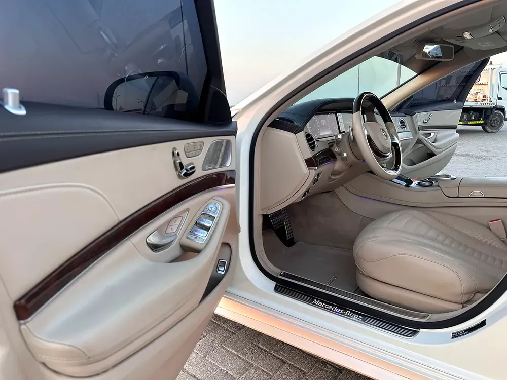 Mercedes S500 2015 GCC first owner original paint full option vip 6 buttons super clean car - Image 6