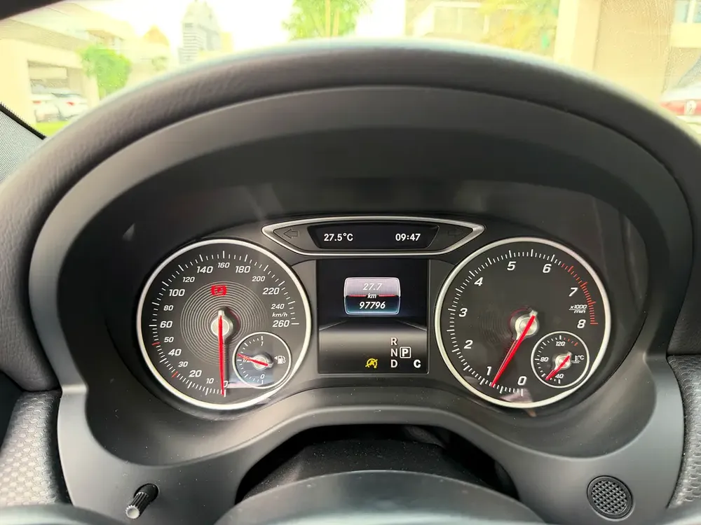 Mercedes A45 AMG - Image 9