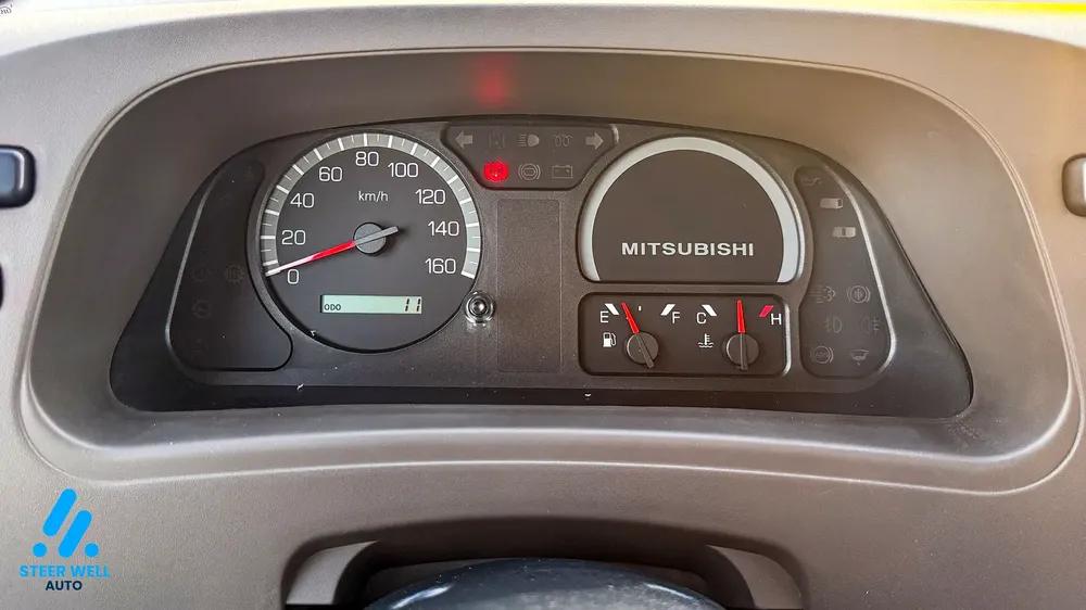 2026 Mitsubishi Fuso Rosa 2026 | 34-Seater Bus | Full Option | ABS | GCC Specs | 4.2L Diesel MT - Image 13
