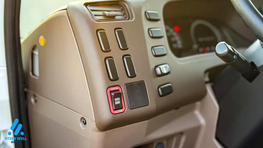 2026 Mitsubishi Fuso Rosa 2026 | 34-Seater Bus | Full Option | ABS | GCC Specs | 4.2L Diesel MT - Image 17