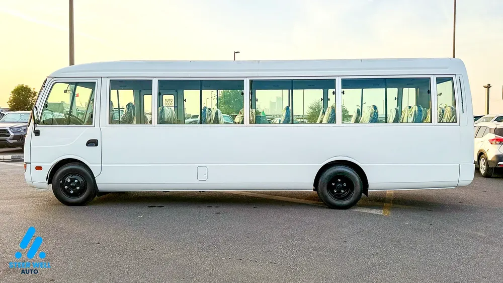 2026 Mitsubishi Fuso Rosa 2026 | 34-Seater Bus | Full Option | ABS | GCC Specs | 4.2L Diesel MT - Image 4