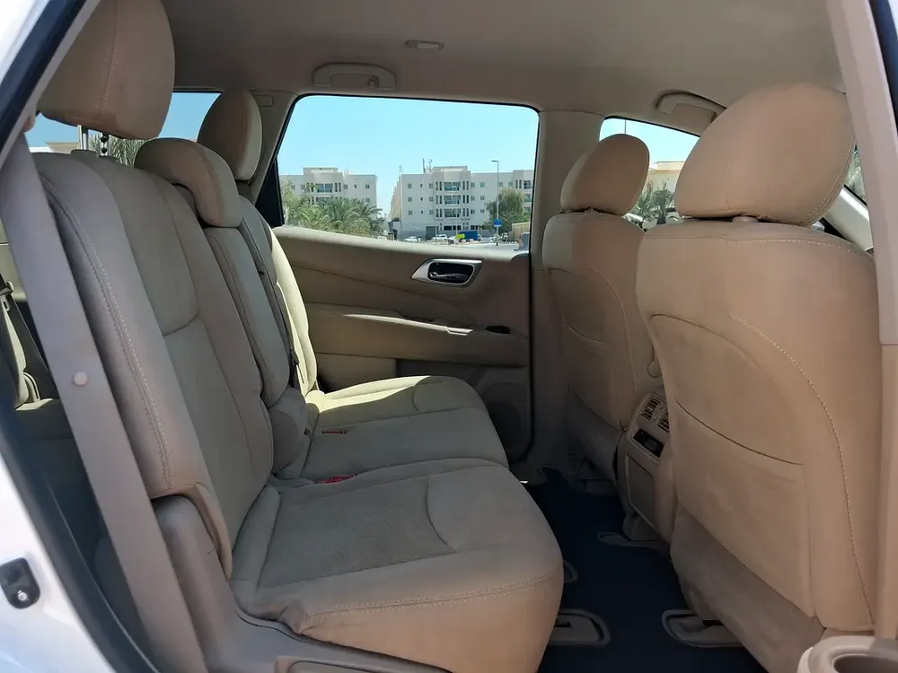 Nissan Pathfinder SV 2015 GCC Specs - Image 16