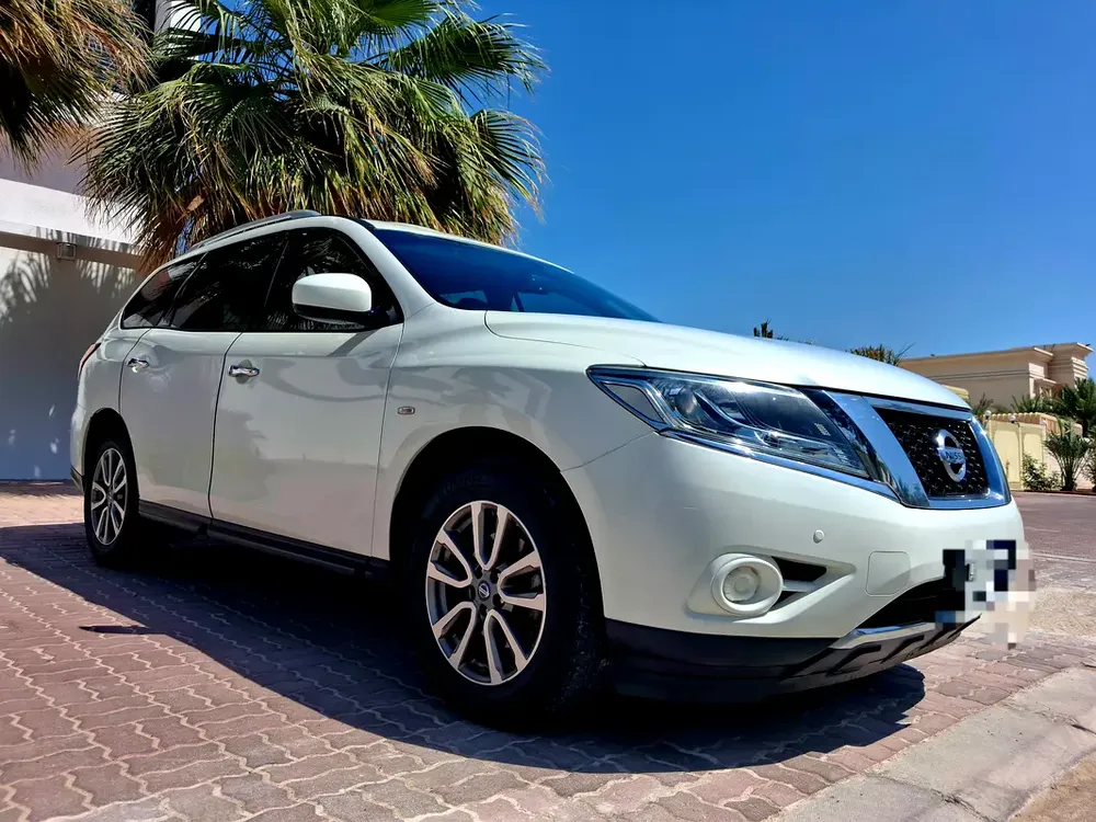 Nissan Pathfinder SV 2015 GCC Specs - Image 9