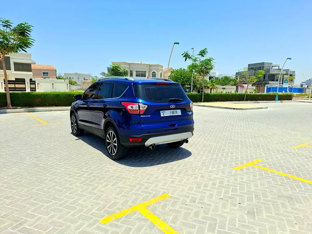 Astonishing Ford Escape 2018 - GCC - Top Option - Full Service History - Original Paint -No Accident - Image 17