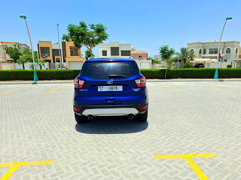 Astonishing Ford Escape 2018 - GCC - Top Option - Full Service History - Original Paint -No Accident - Image 19