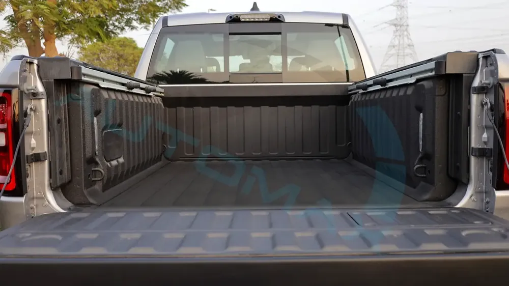 ( Air Suspension / Rambox / Bedliner ) 2026/2026 RAM 1500 Rebel GT 3.0TT Hurricane GCC 0KM - Image 17
