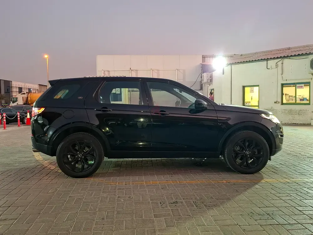 AED 1919/month | 2015 Land Rover Discovery Sport  | GCC Specs | Ref#424411 - Image 4