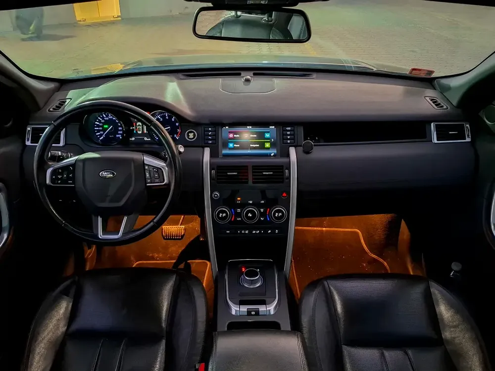 AED 1919/month | 2015 Land Rover Discovery Sport  | GCC Specs | Ref#424411 - Image 9