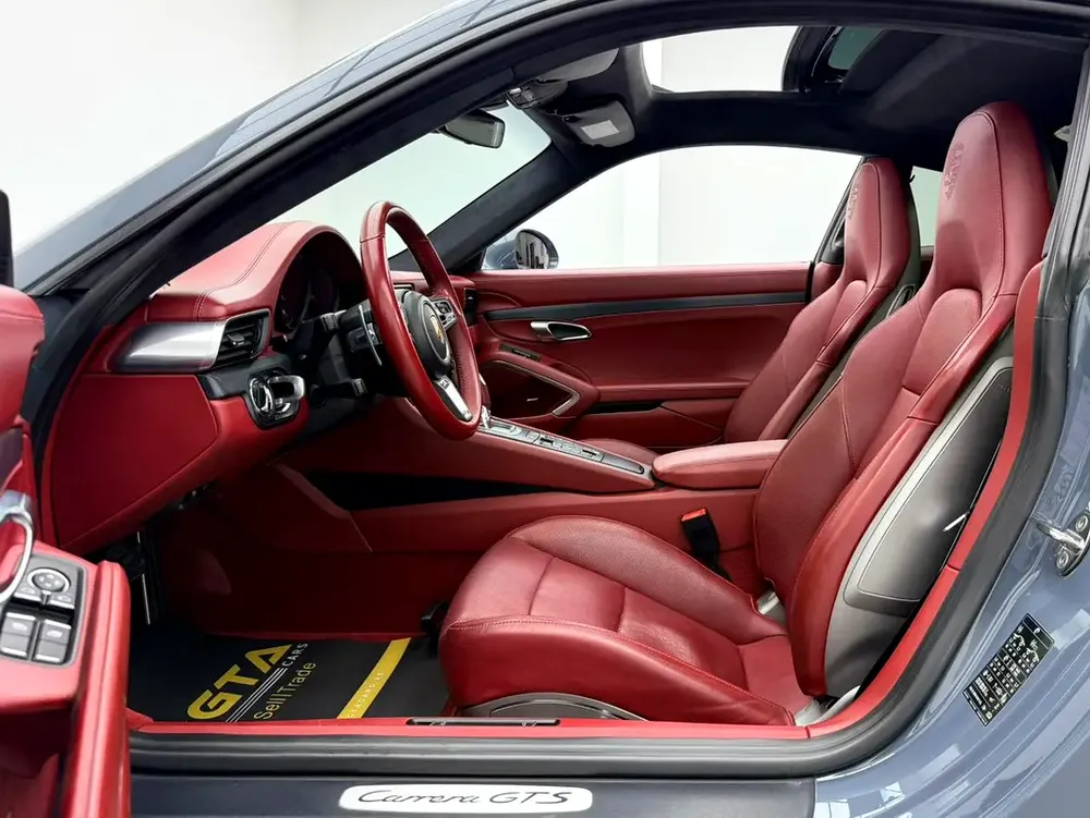 2018 Porsche 911 Carrera GTS, 2027 Porsche Warranty, Full Porsche Service History, Fully Loaded, GCC - Image 10