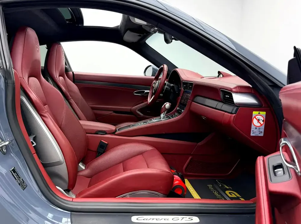 2018 Porsche 911 Carrera GTS, 2027 Porsche Warranty, Full Porsche Service History, Fully Loaded, GCC - Image 11
