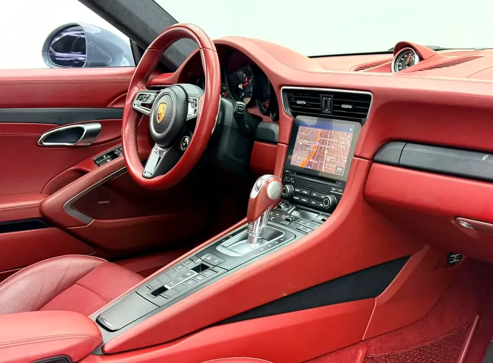 2018 Porsche 911 Carrera GTS, 2027 Porsche Warranty, Full Porsche Service History, Fully Loaded, GCC - Image 9