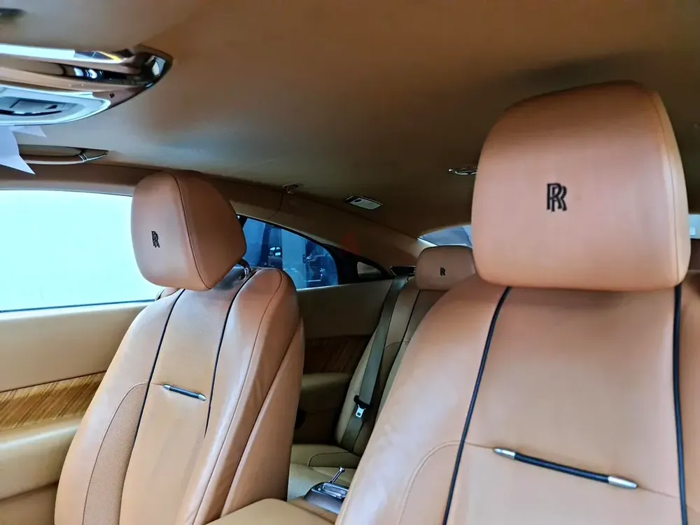 Rolls-Royce wraith full option 4 button starlight roof - Image 9