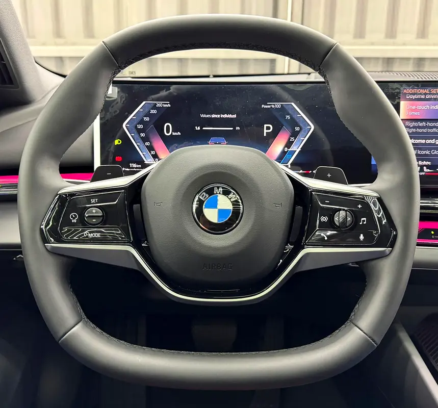 Exclusive offer | LOW Mileage | GCC | Luxury Sedan | AGMC Warranty 2028 | AGMC Service 2028 - Image 12