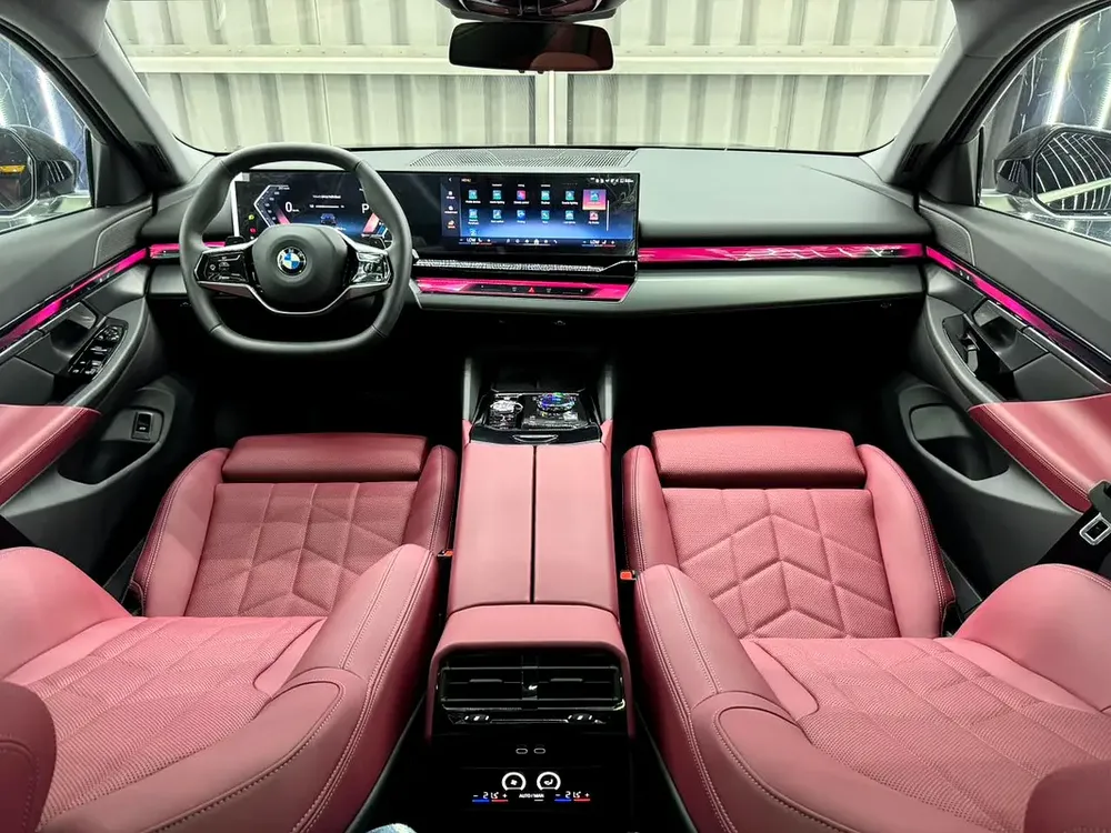 Exclusive offer | LOW Mileage | GCC | Luxury Sedan | AGMC Warranty 2028 | AGMC Service 2028 - Image 16