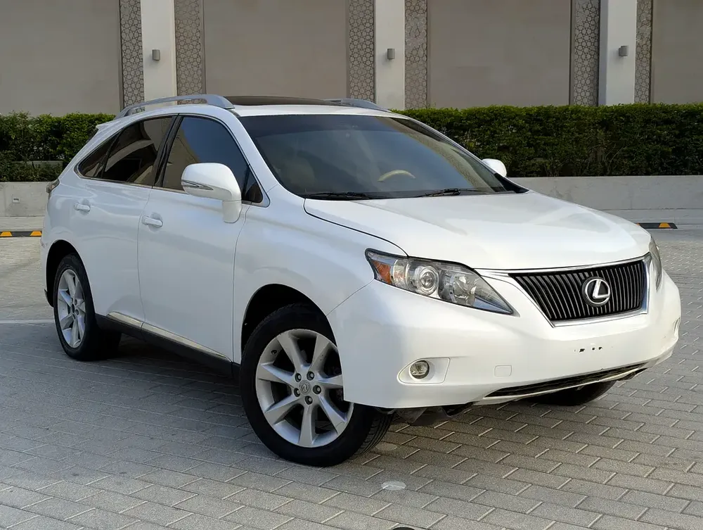 Lexus RX 350 Premier 2011 - American Specs Perfect Condition Inside Out Low KM Family Luxury SUV - Image 4