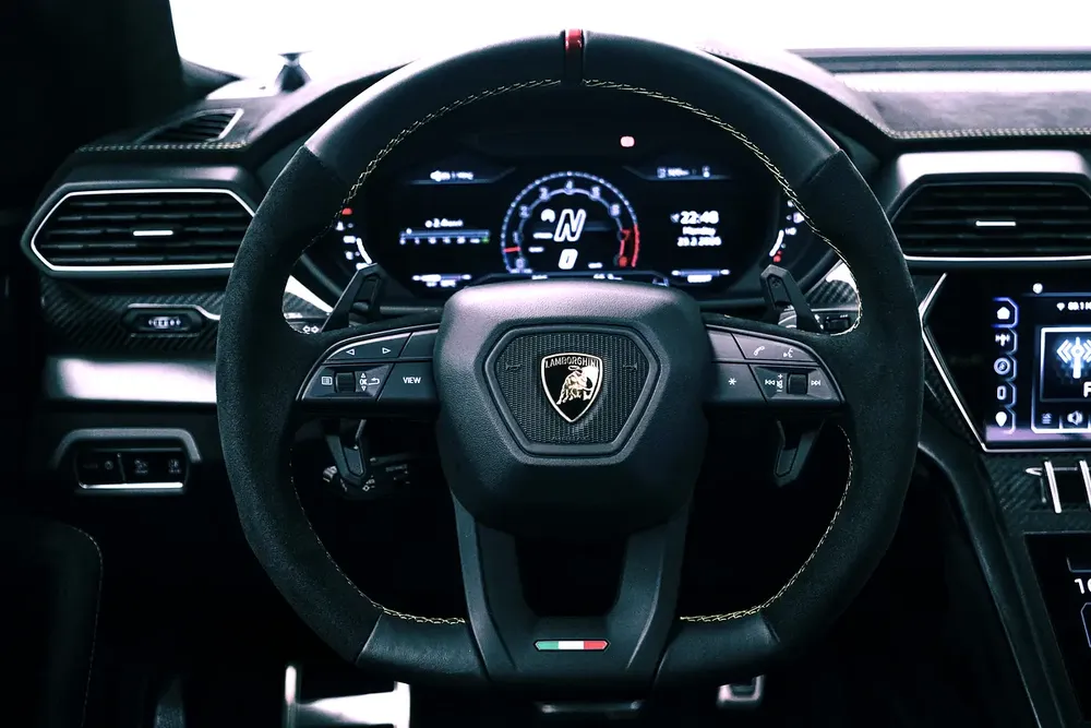 2024 LAMBORGHINI URUS PERFORMANTE / CARBON FIBER - ALCANTARA INTERIOR / WARRANTY AVAILABLE - Image 9
