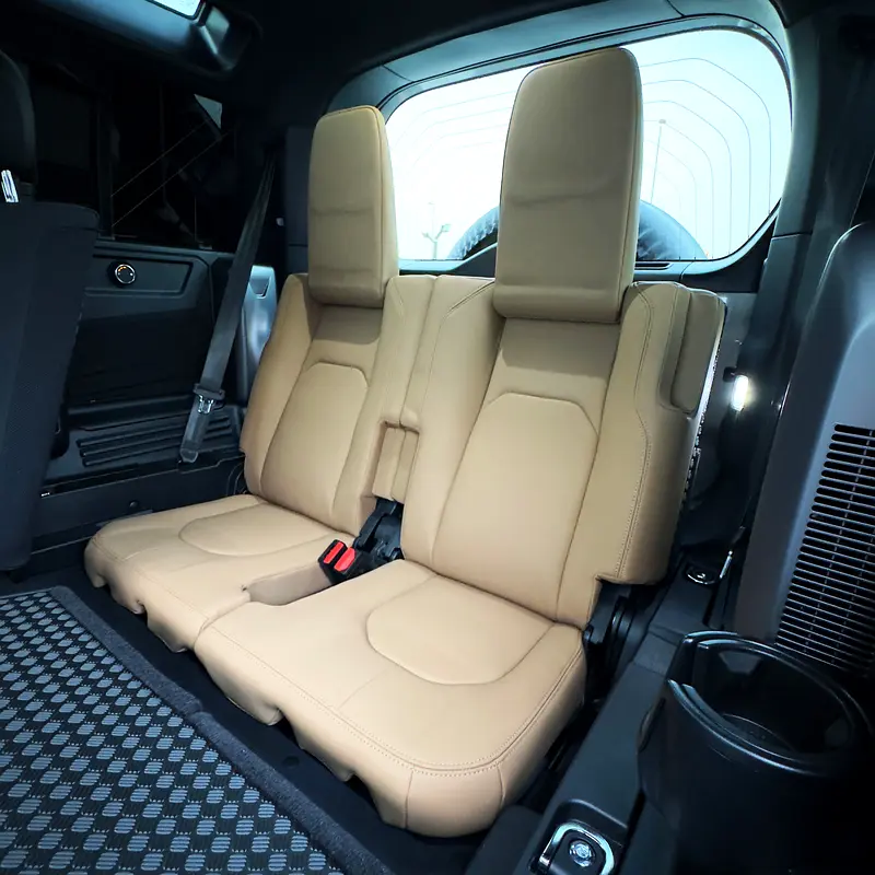 LAND ROVER DEFENDER V8 110 P425X 2026 - Image 17