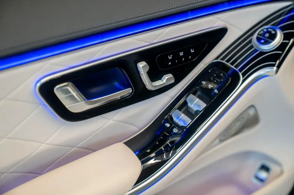 2025 Mercedes-Benz S-Class S 580 4Matic - GCC Specs - Brand New - Image 17