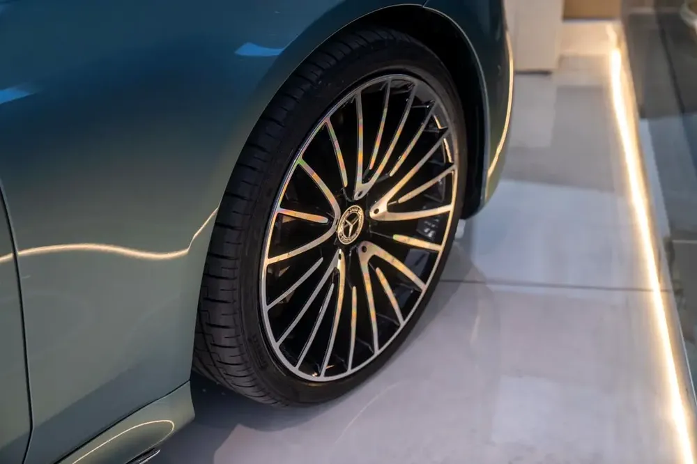 2025 Mercedes-Benz S-Class S 580 4Matic - GCC Specs - Brand New - Image 5