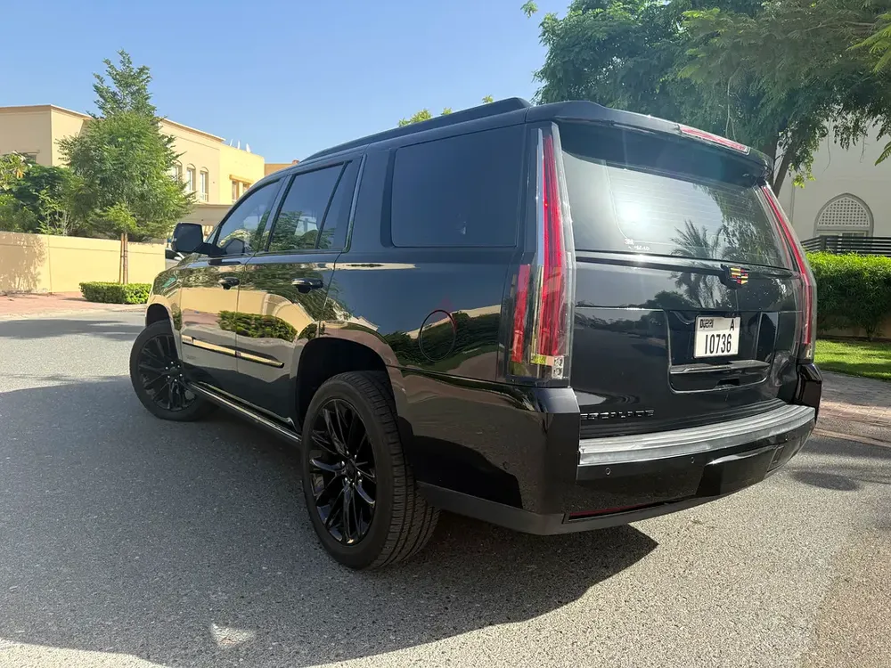 2019 Cadillac Escalade Platinum | GCC Specs | Pristine Condition - Image 5