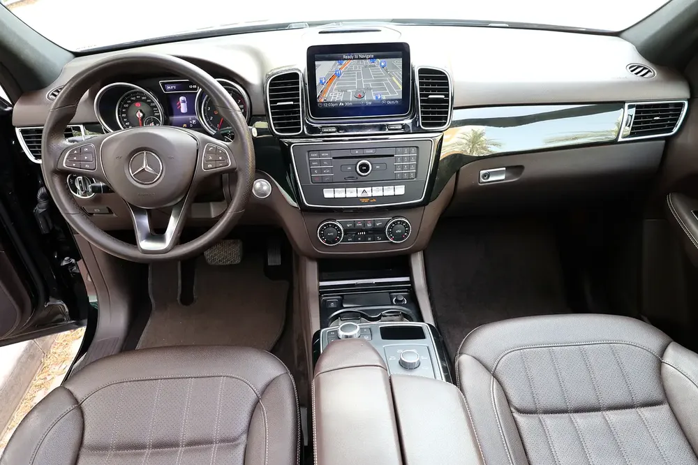 Mercedes-Benz GLE-Class-GLE 400 4Matic- 2018-116000KM-GCC SPECS-EXCELLENT CONDITION - Image 12