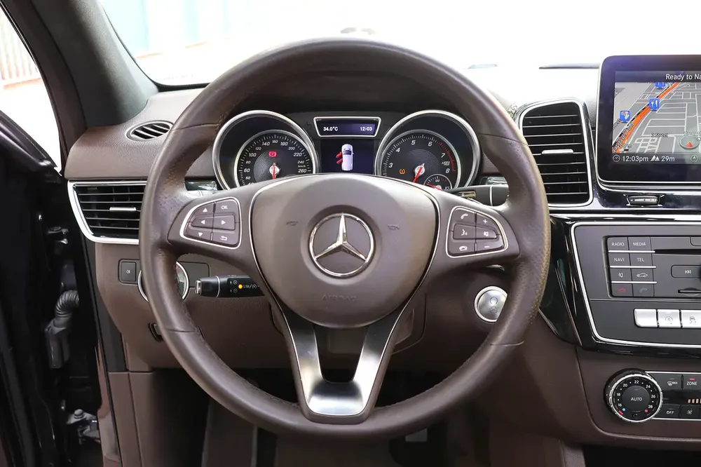 Mercedes-Benz GLE-Class-GLE 400 4Matic- 2018-116000KM-GCC SPECS-EXCELLENT CONDITION - Image 14