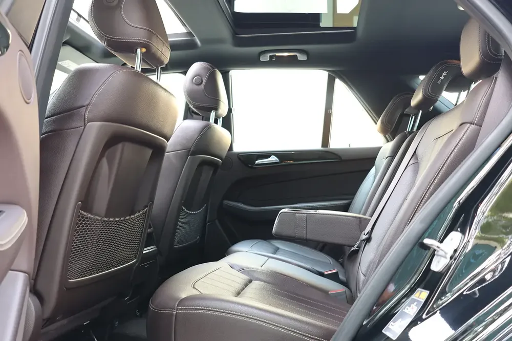 Mercedes-Benz GLE-Class-GLE 400 4Matic- 2018-116000KM-GCC SPECS-EXCELLENT CONDITION - Image 15