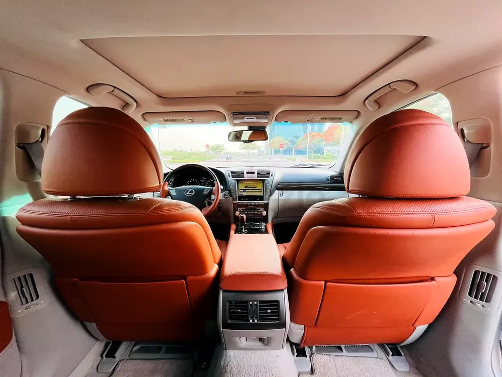Lexus LS 460 2011 - American Specs - Excellent Condition - Image 11