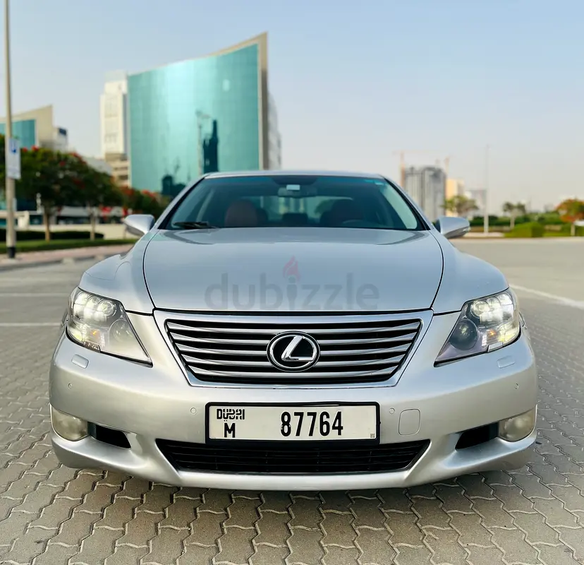 Lexus LS 460 2011 - American Specs - Excellent Condition - Image 4