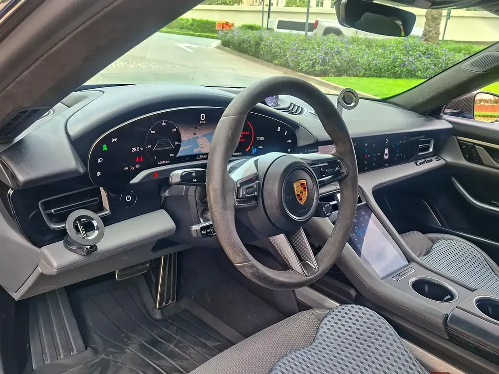 AED 5850/month | 2021 Porsche Taycan  | GCC Specs | Ref#459144 - Image 11
