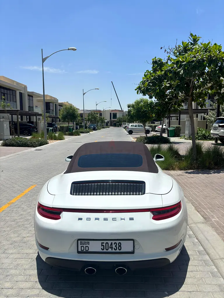 2018 Porsche 911 Carrera 4S - GCC Specs - Image 11
