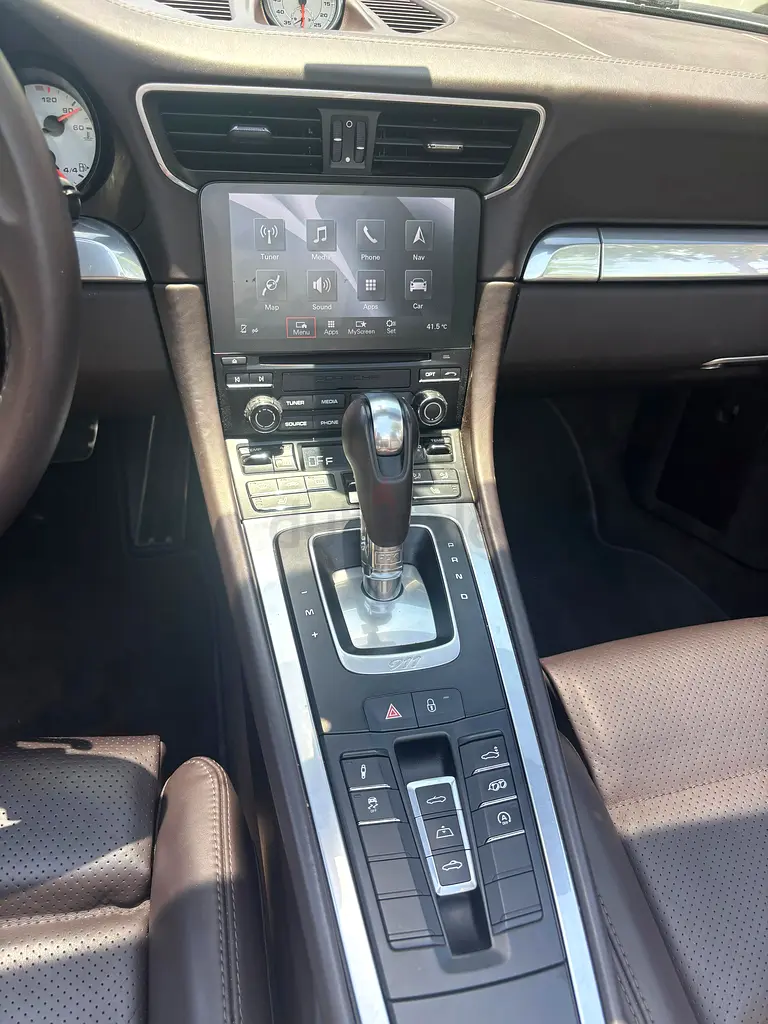 2018 Porsche 911 Carrera 4S - GCC Specs - Image 5