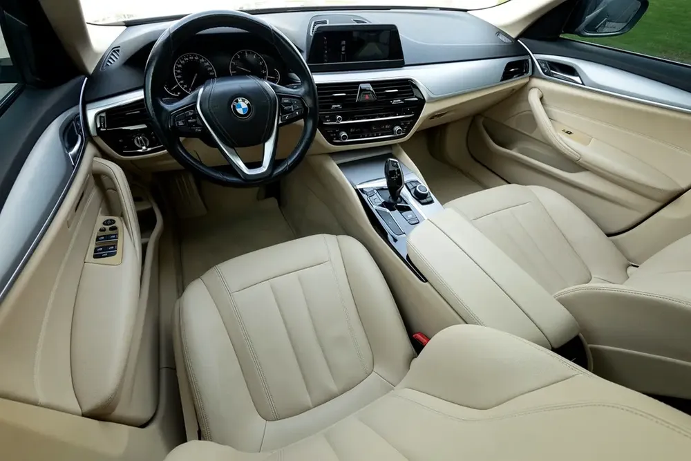 BMW 5 Series 520 2019 GCC specs - Image 12