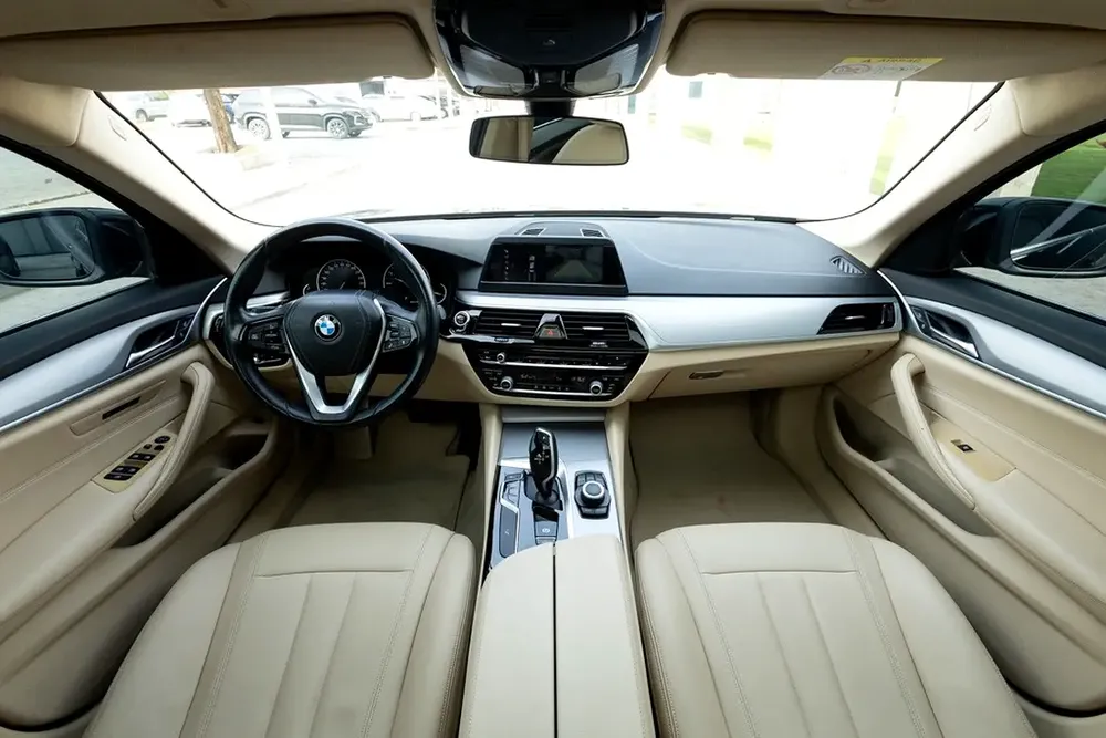 BMW 5 Series 520 2019 GCC specs - Image 13