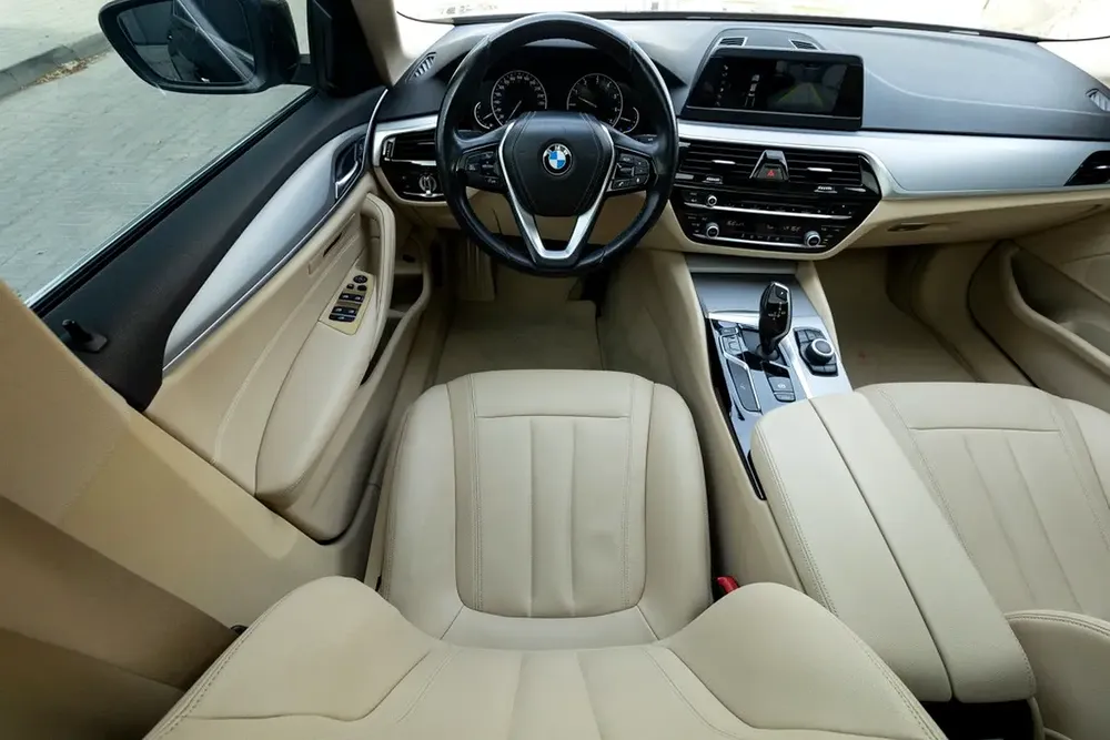 BMW 5 Series 520 2019 GCC specs - Image 14